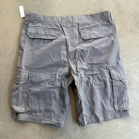 Old Navy Men’s Cargo Shorts 3 Pair - Picture 7 of 14